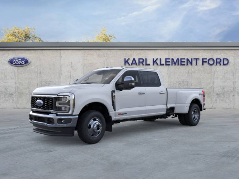 2026 Ford Super Duty F-350 DRW LARIAT