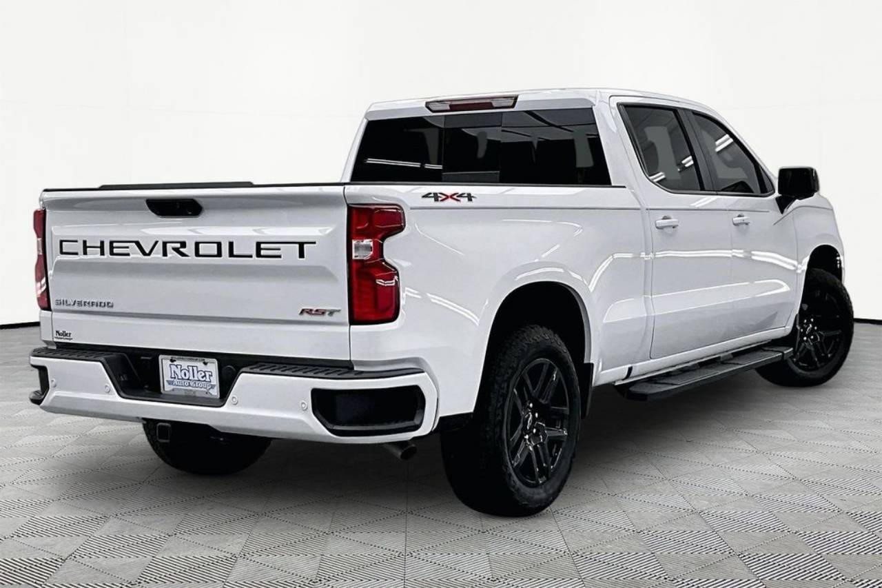 Certified 2025 Chevrolet Silverado 1500 RST with VIN 1GCUKEE8XSZ159923 for sale in Kansas City
