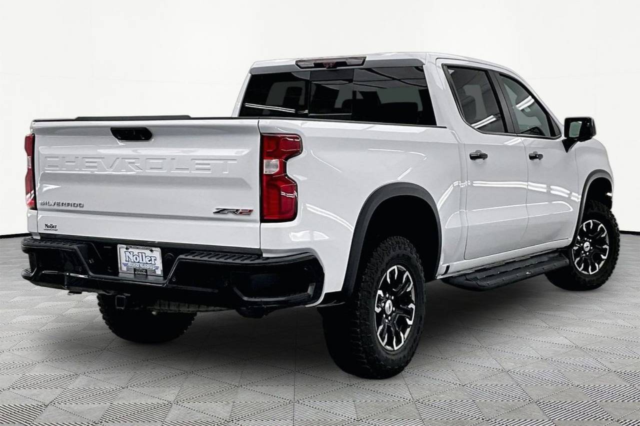 Certified 2022 Chevrolet Silverado 1500 ZR2 with VIN 3GCUDHEL4NG576555 for sale in Kansas City