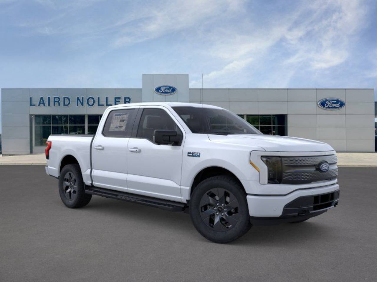 2025 Ford F-150 Lightning Flash - Photo 7