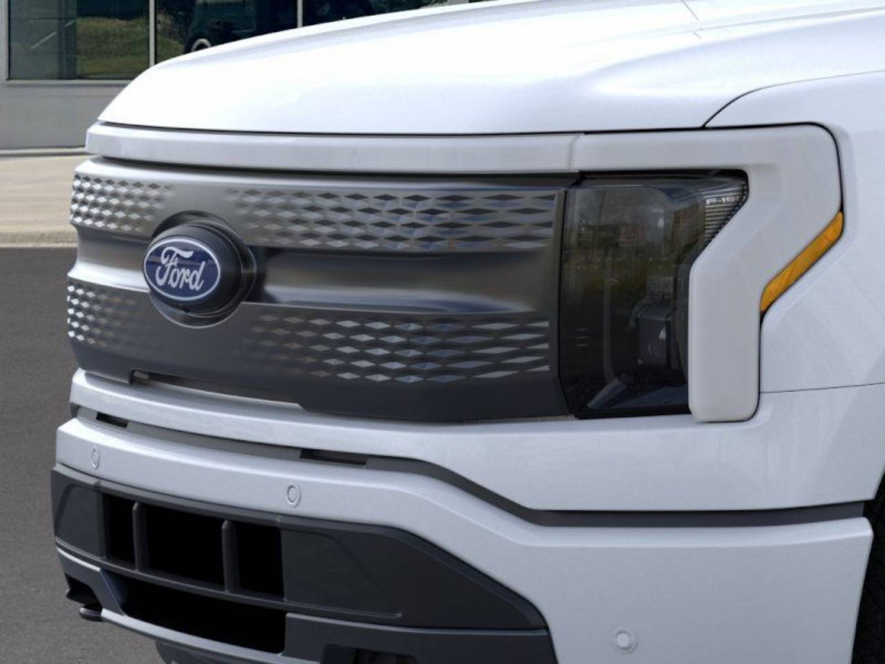 2025 Ford F-150 Lightning Flash - Photo 17