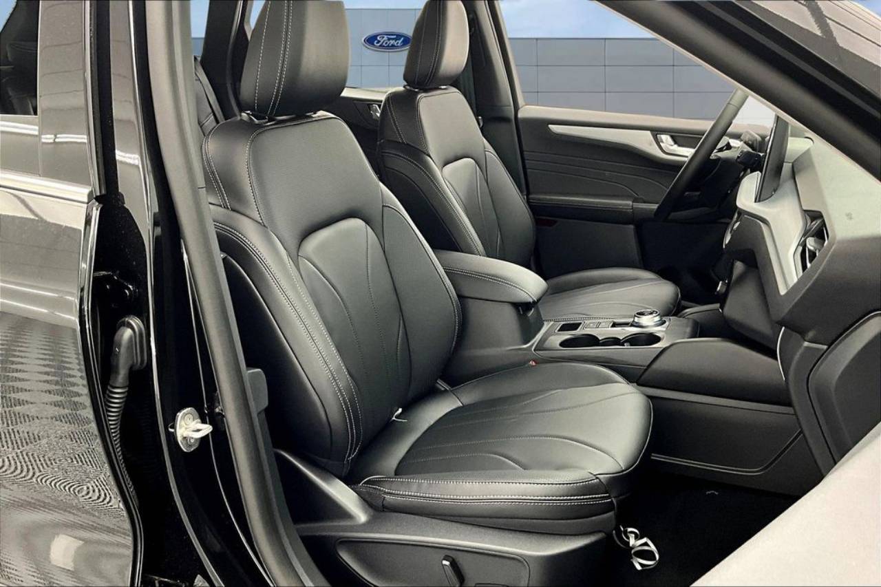 2025 Ford Escape Plug-in hybrid PHEV - Photo 11
