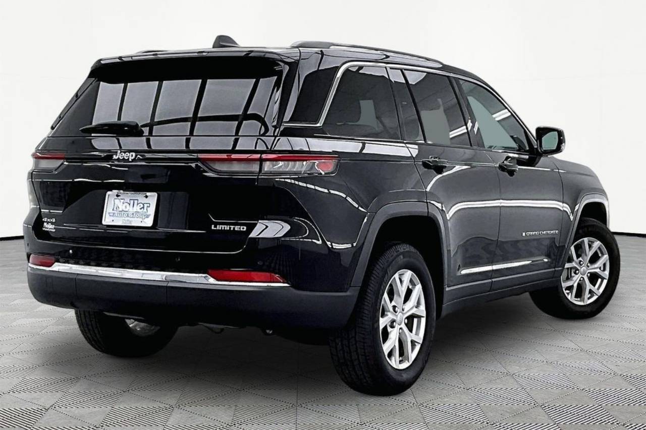 Certified 2023 Jeep Grand Cherokee Limited with VIN 1C4RJHBG2PC524742 for sale in Kansas City