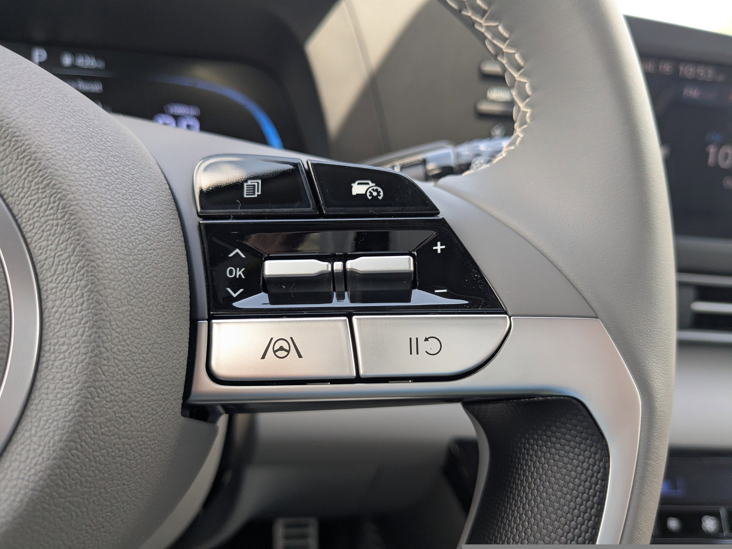 2025 Hyundai Elantra SEL - Photo 20