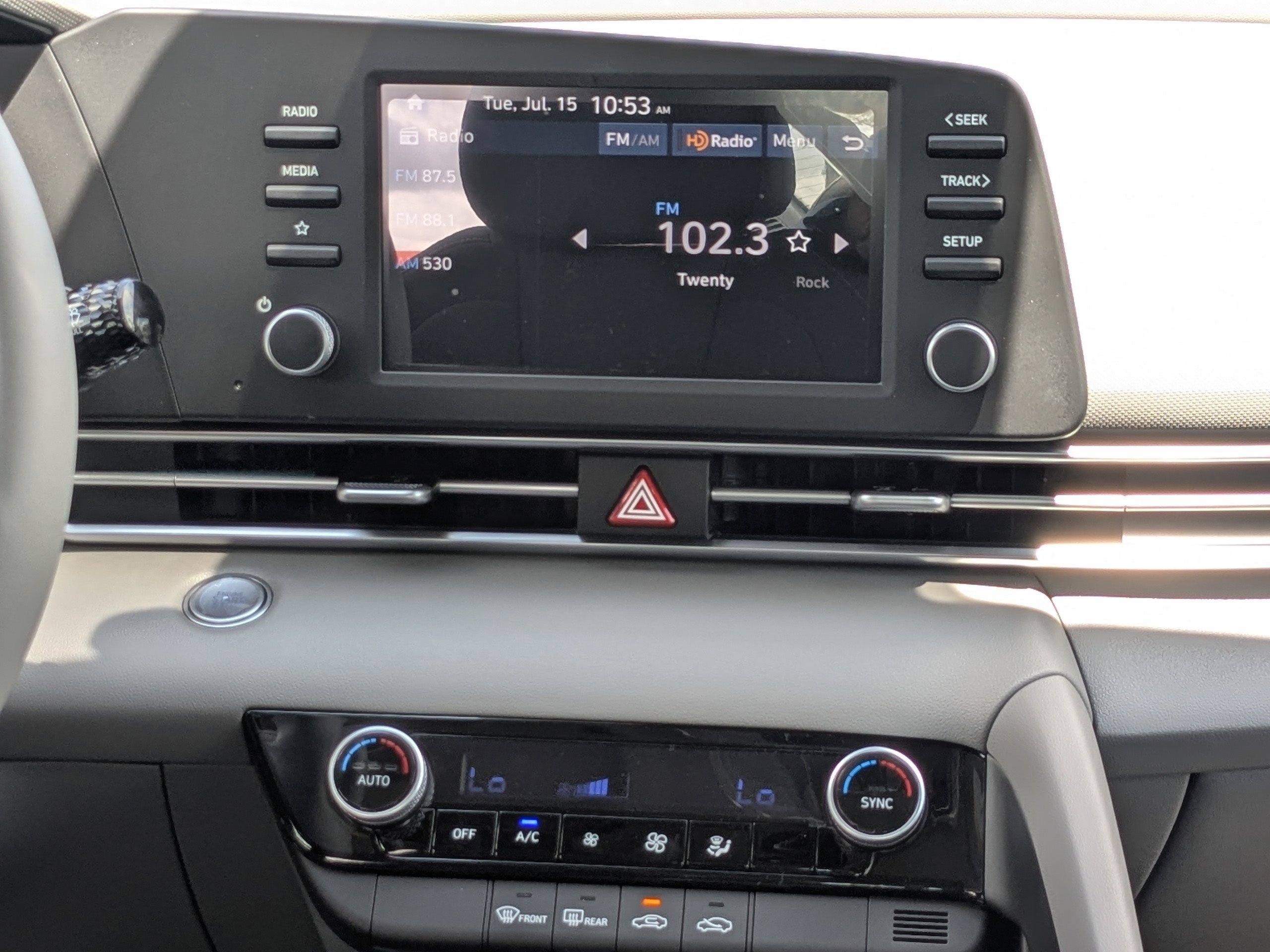 2025 Hyundai Elantra SEL - Photo 18