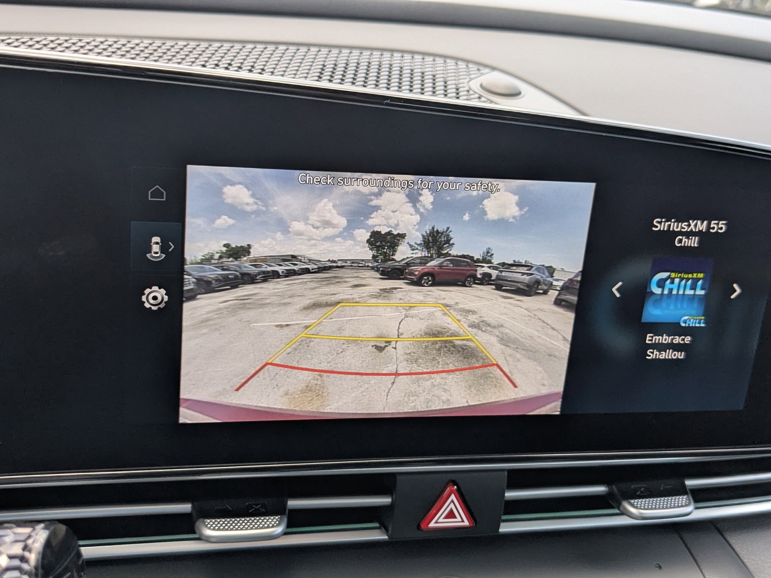 2025 Hyundai Elantra Limited - Photo 27