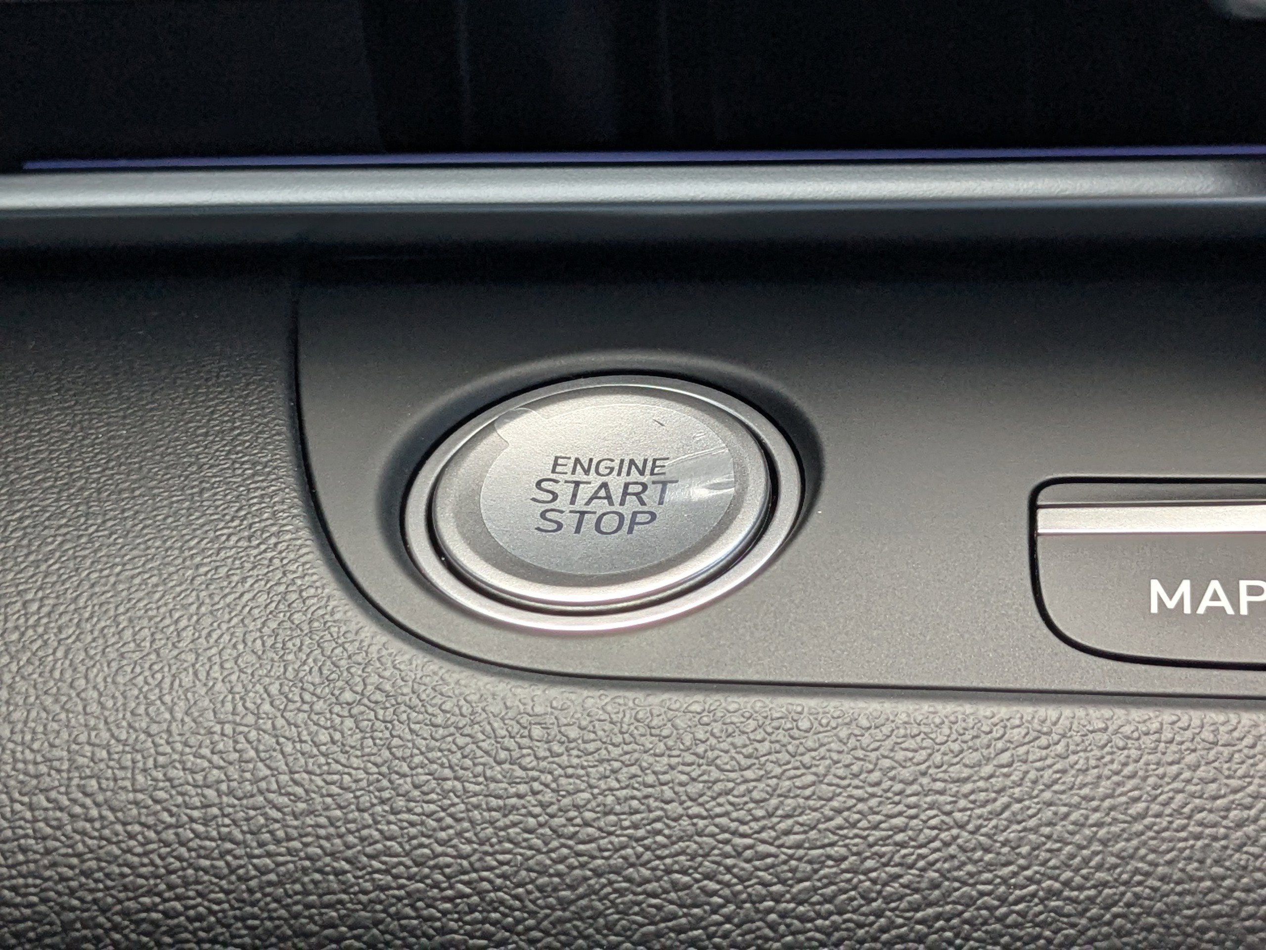 2025 Hyundai Elantra Limited - Photo 29