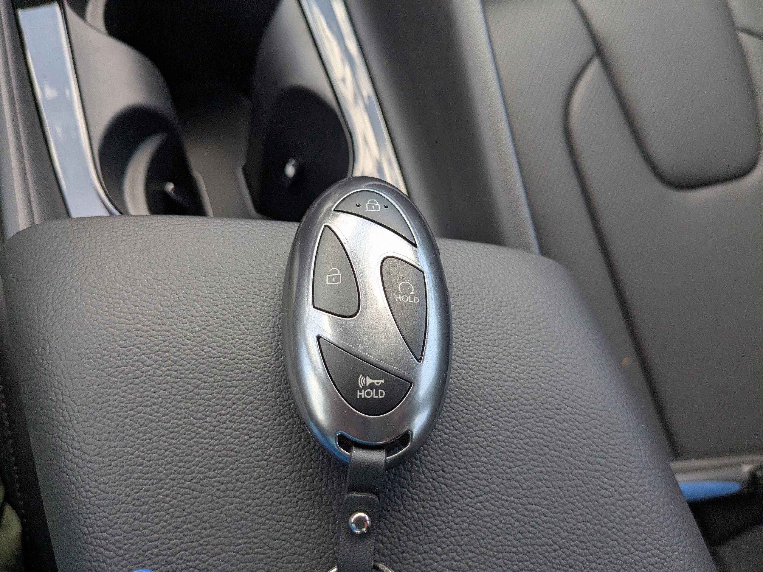2025 Hyundai Elantra Limited - Photo 30
