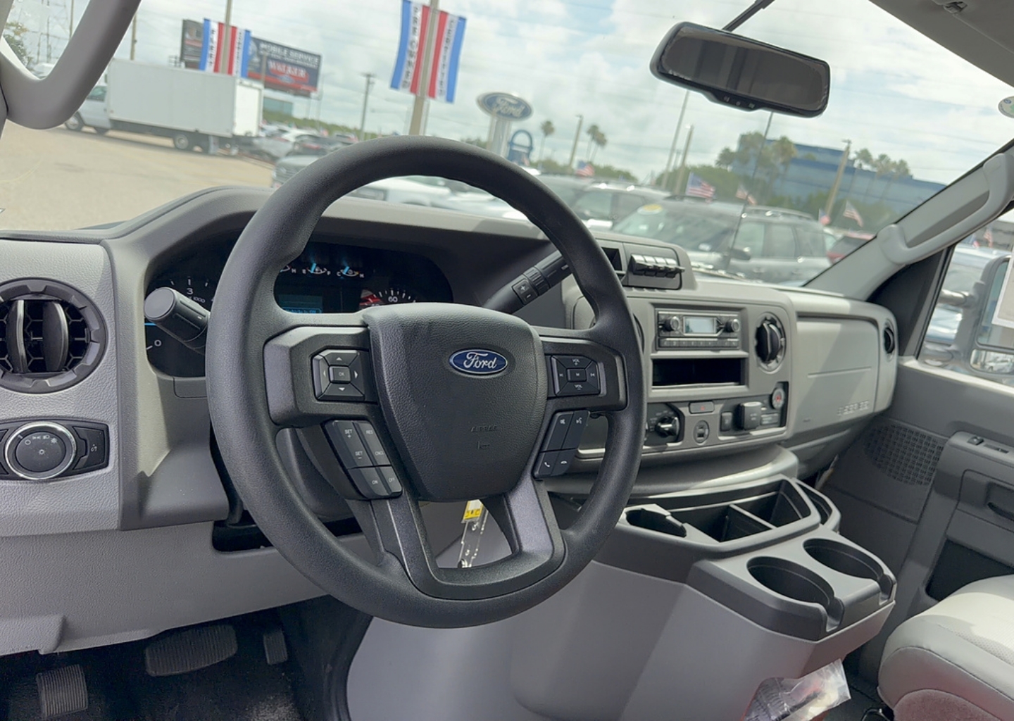 2026 Ford E-Series Cutaway Base - Photo 26