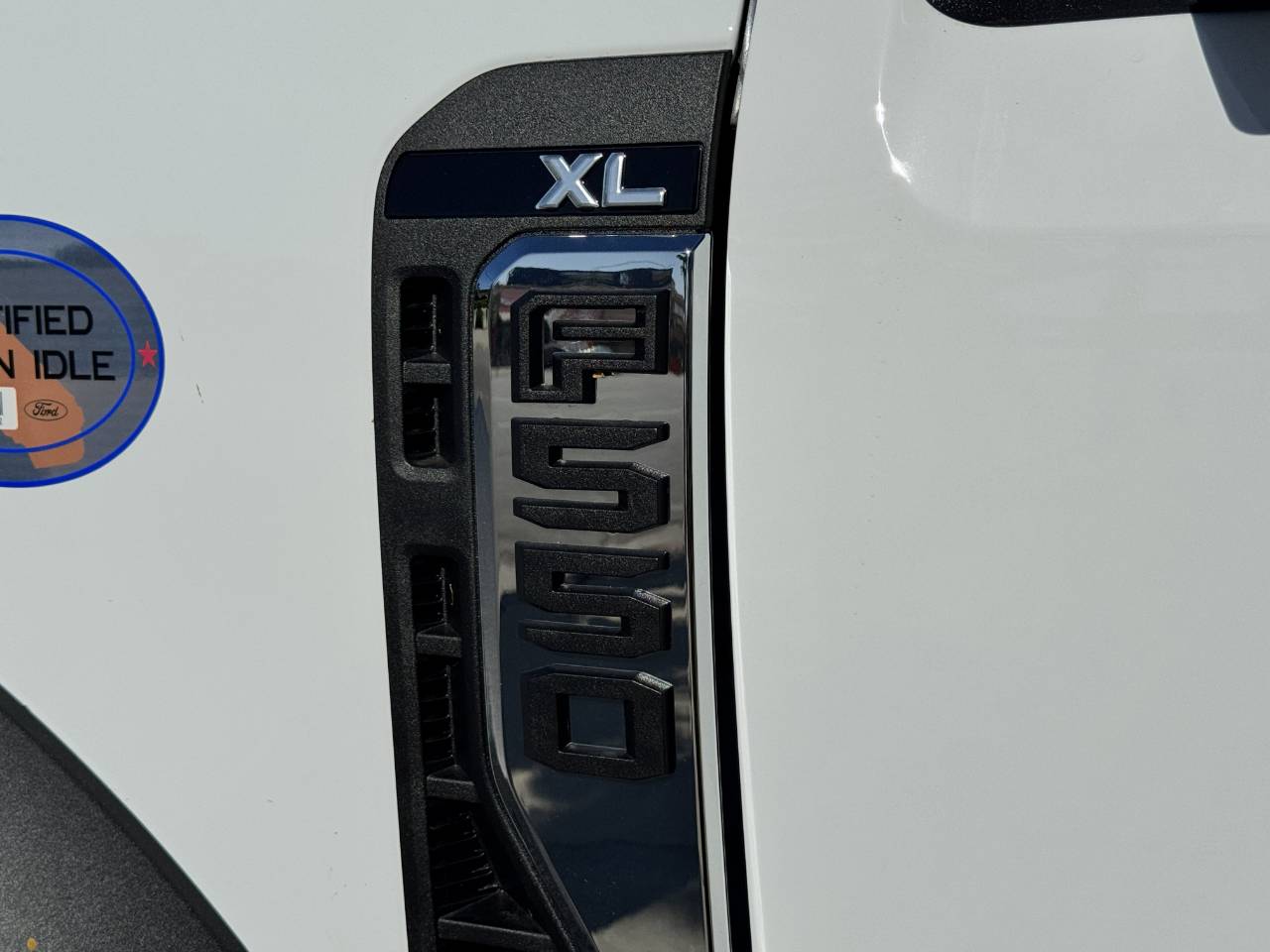 2025 Ford F-550 Super Duty Chassis Cab XL - Photo 9