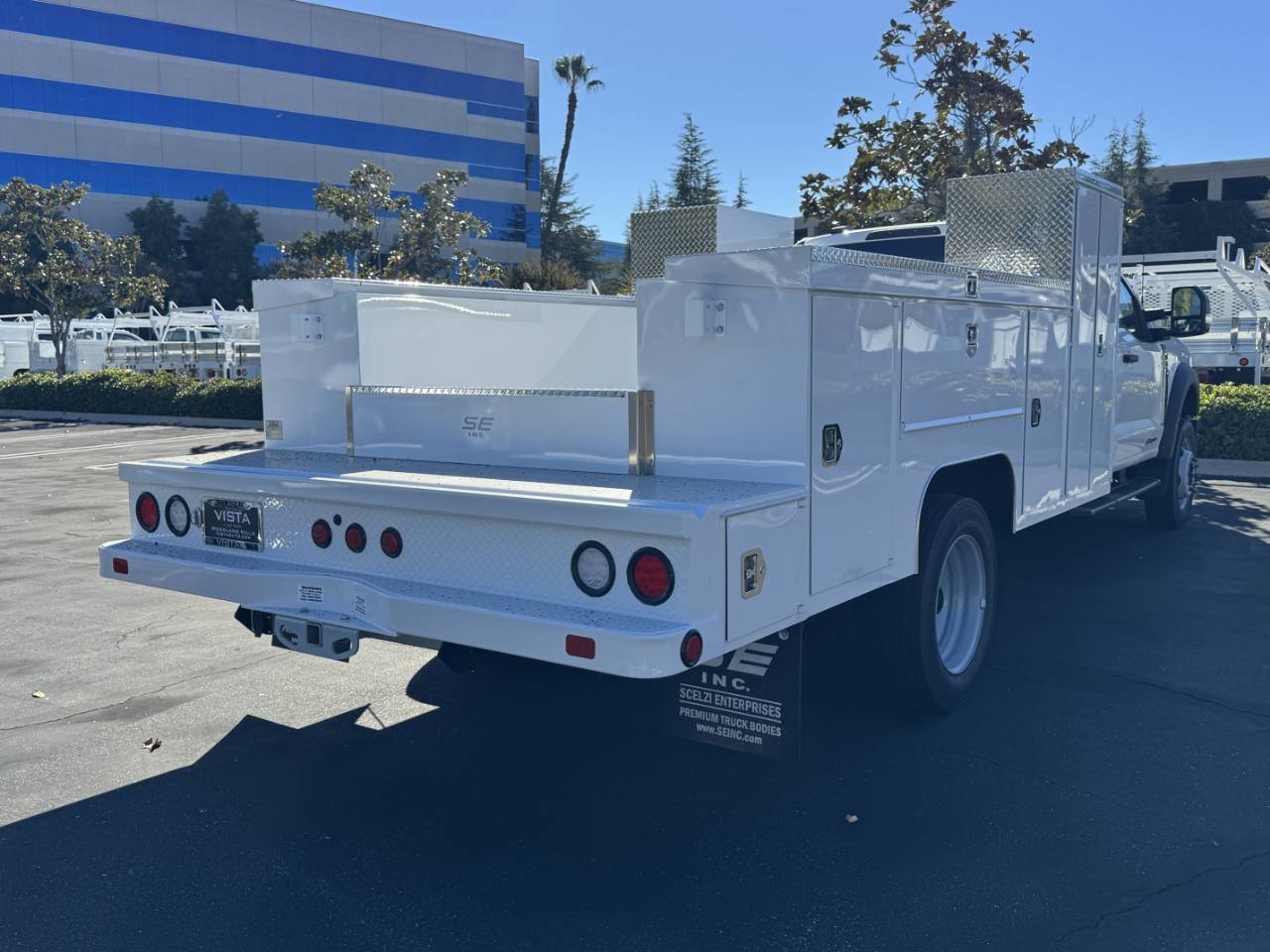 2026 Ford F-550 Super Duty Chassis Cab XL - Photo 8