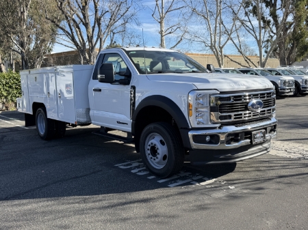 2025 Ford Super Duty F-550 DRW XL 2WD Reg Cab 145 WB 60 CA
