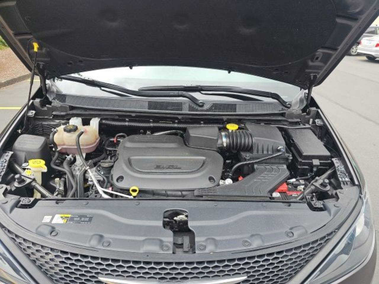 2023 Chrysler Voyager LX - Photo 46