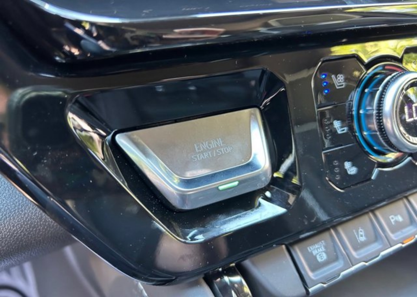 2026 GMC Sierra 2500HD AT4X - Photo 38