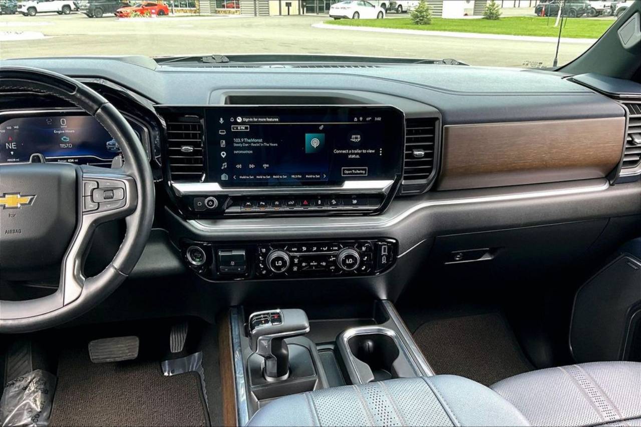 2025 Chevrolet Silverado 1500 High Country - Photo 6