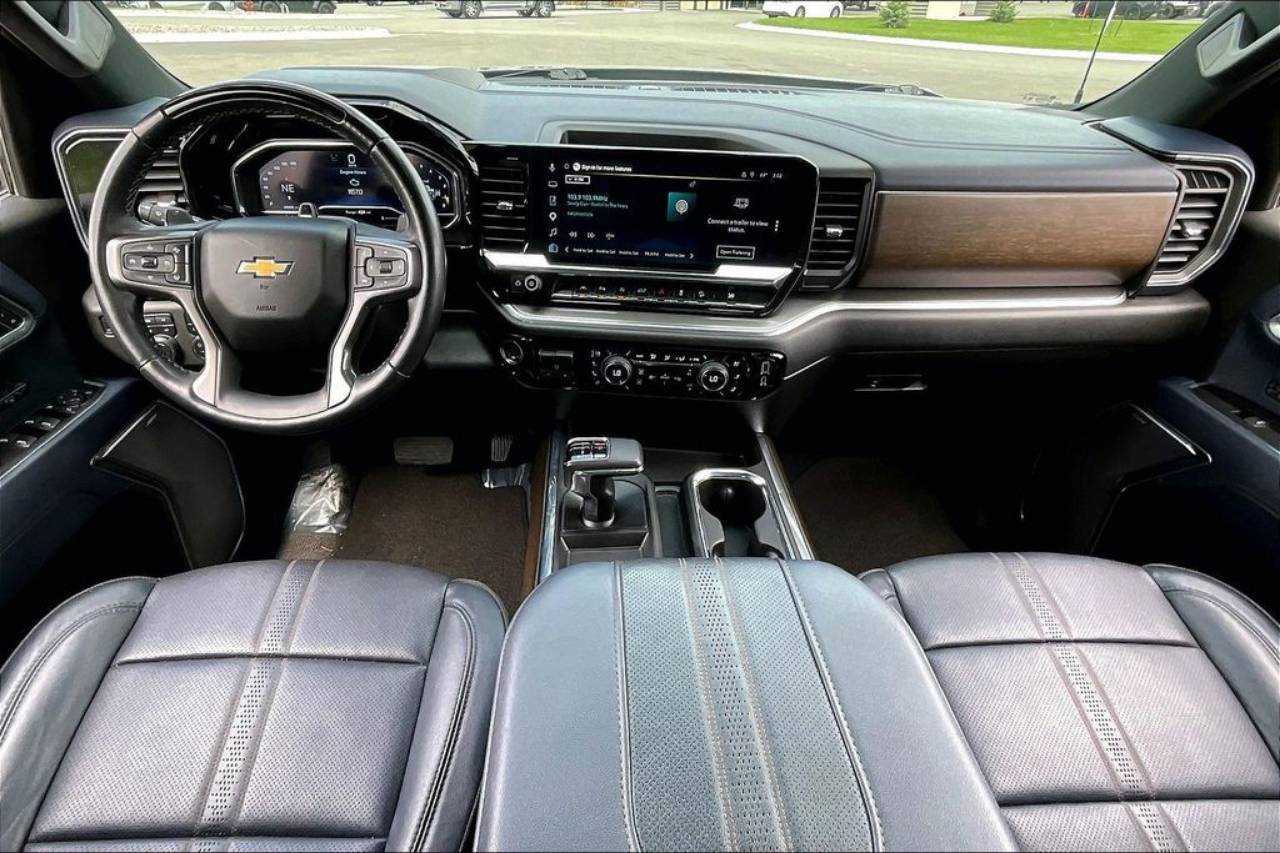 2025 Chevrolet Silverado 1500 High Country - Photo 16