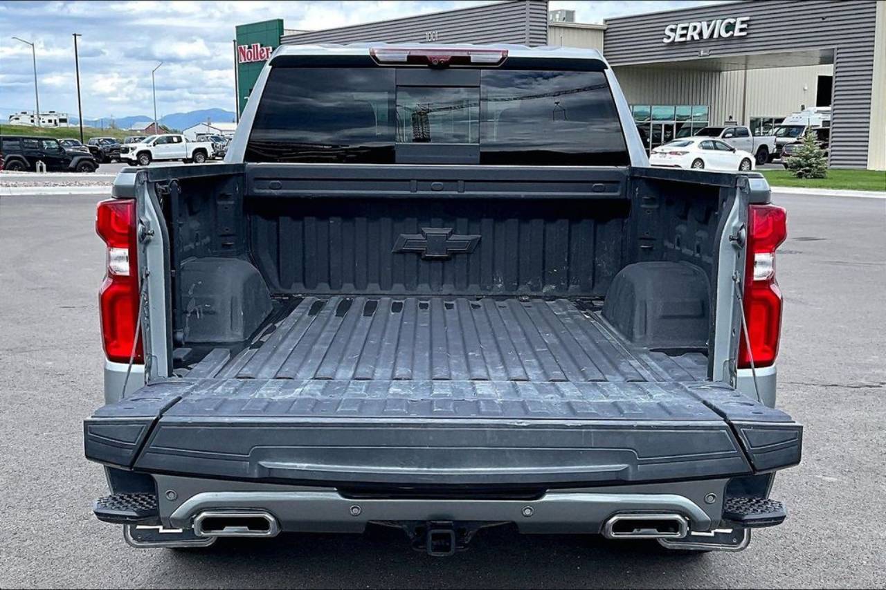 2025 Chevrolet Silverado 1500 High Country - Photo 18