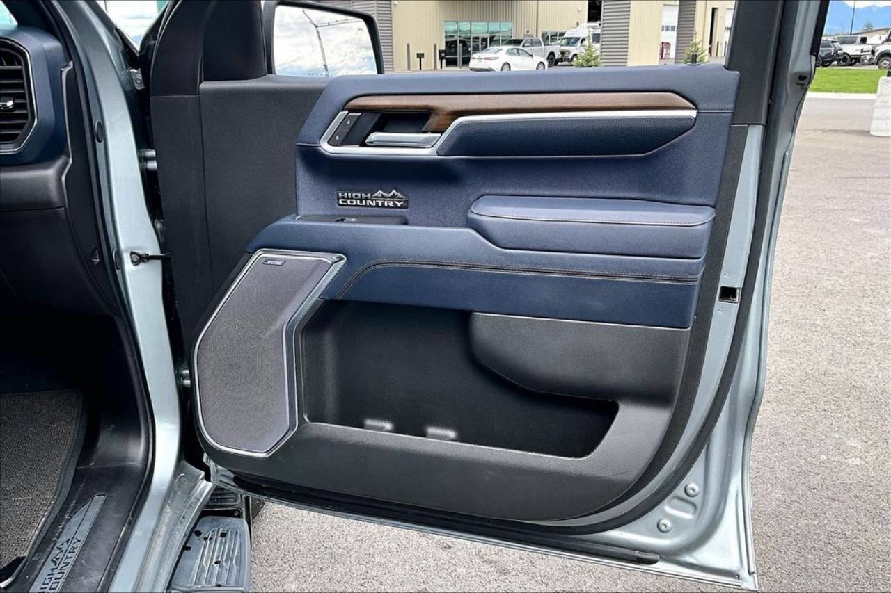 2025 Chevrolet Silverado 1500 High Country - Photo 25