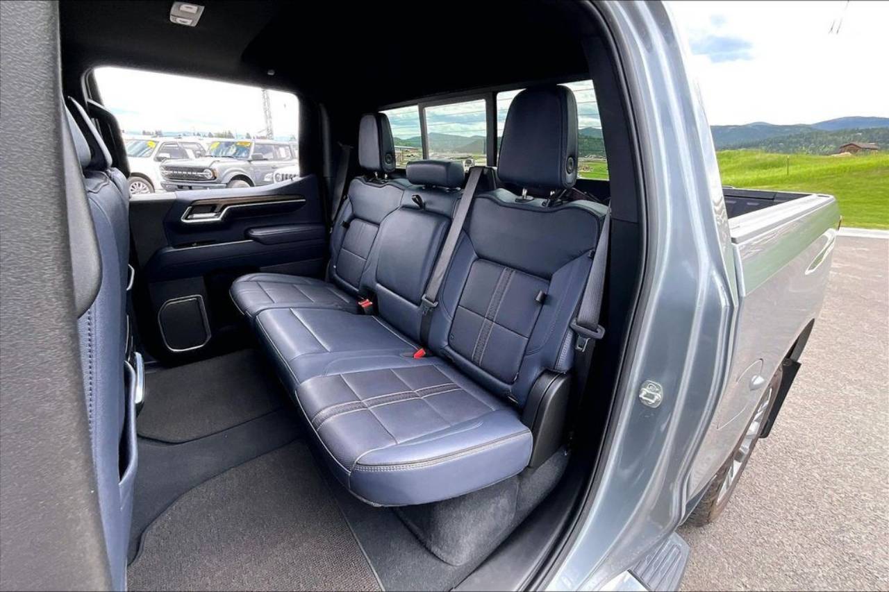 2025 Chevrolet Silverado 1500 High Country - Photo 27