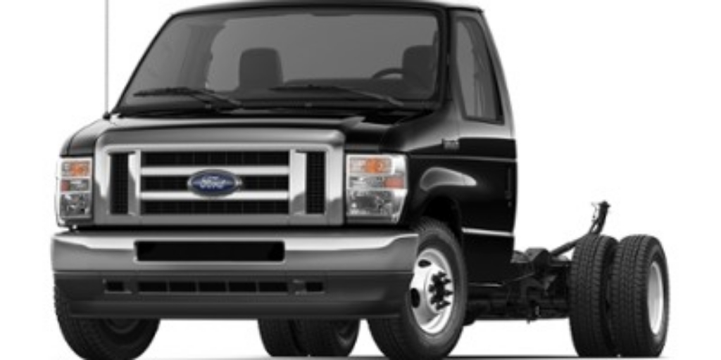 2027 Ford E-450 Cutaway E450