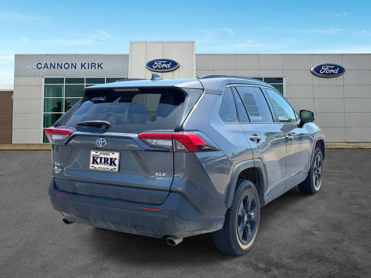 2023 Toyota RAV4 XLE - Photo 7
