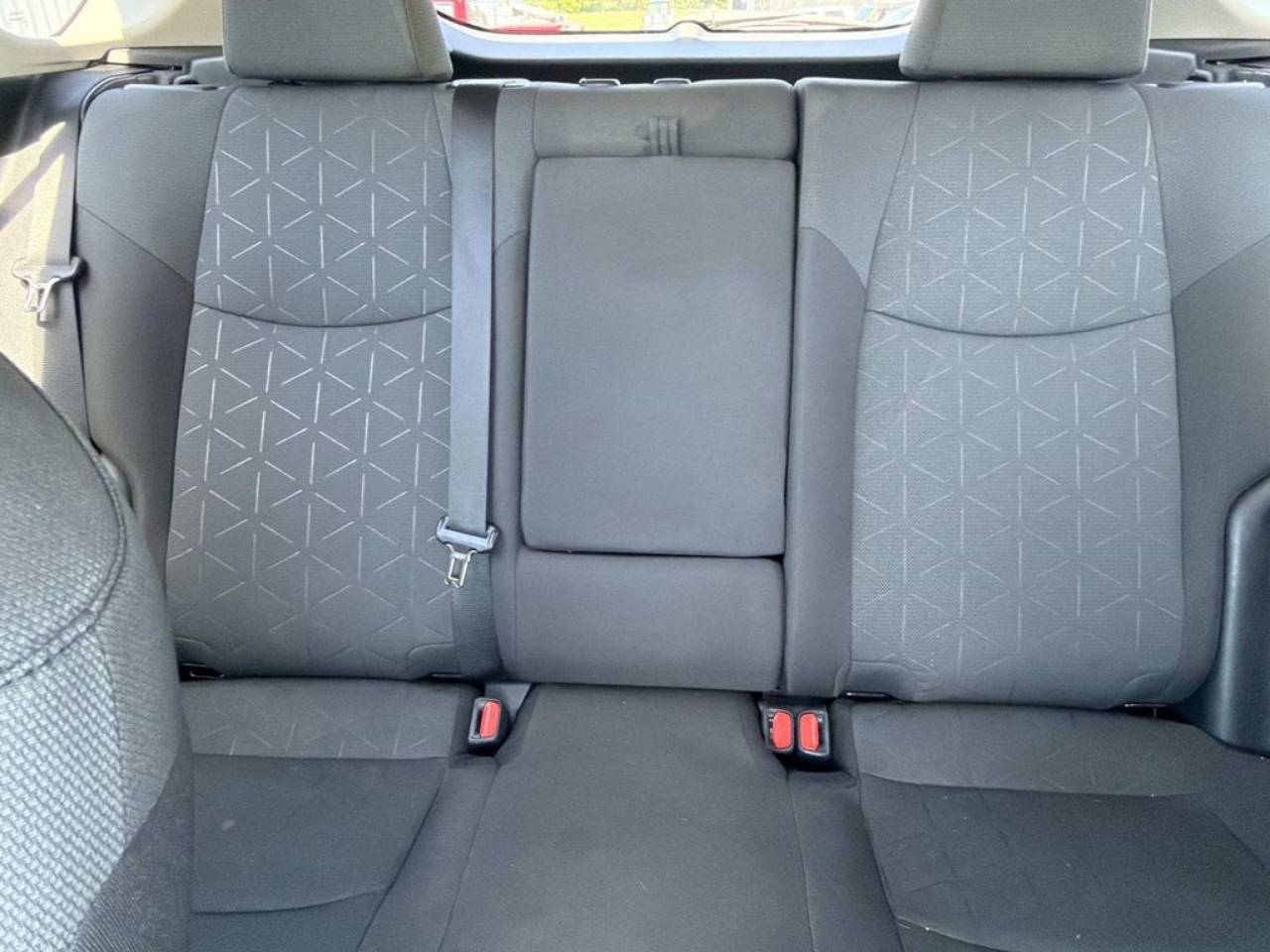 2023 Toyota RAV4 XLE - Photo 20