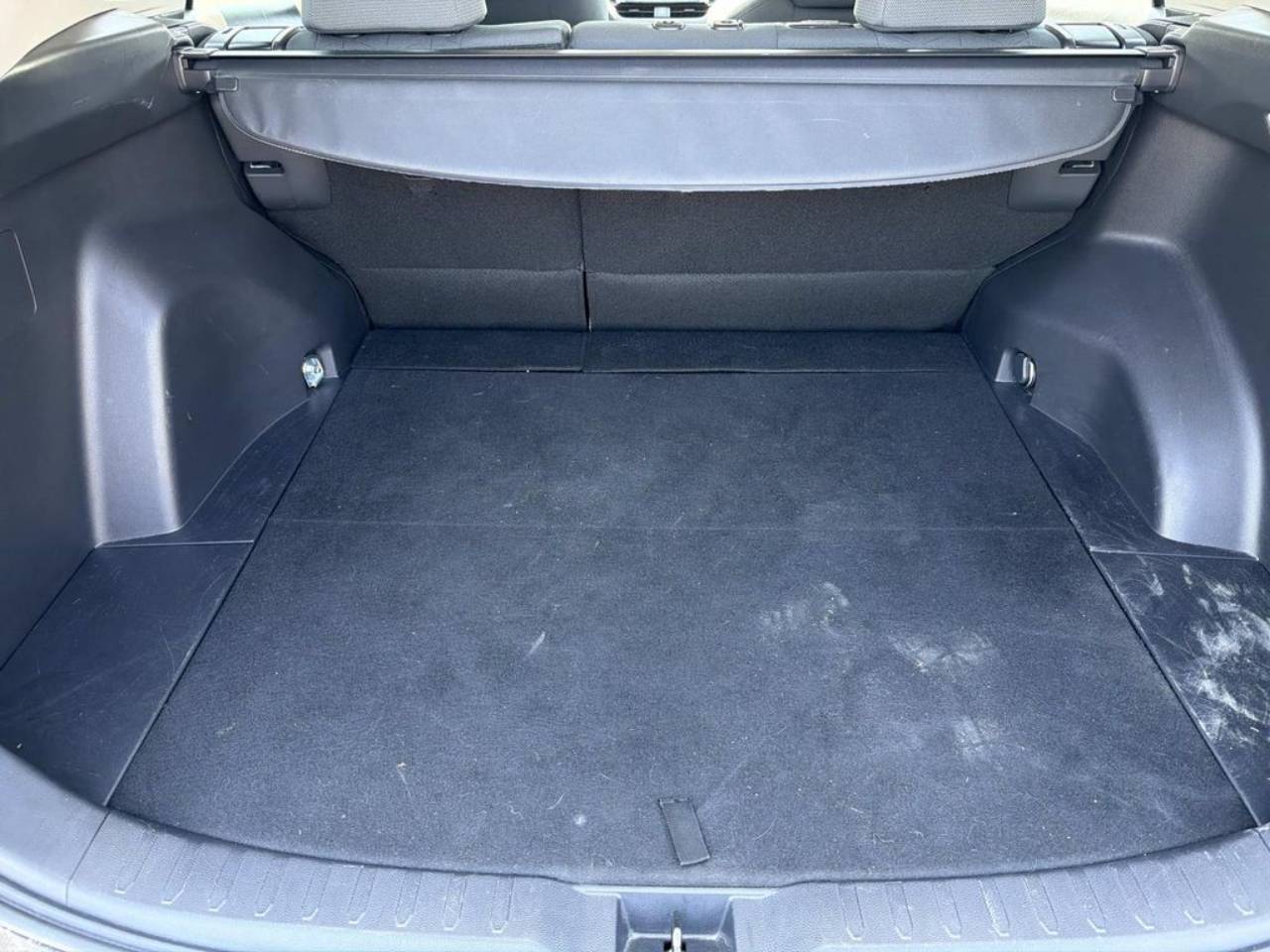 2023 Toyota RAV4 XLE - Photo 24