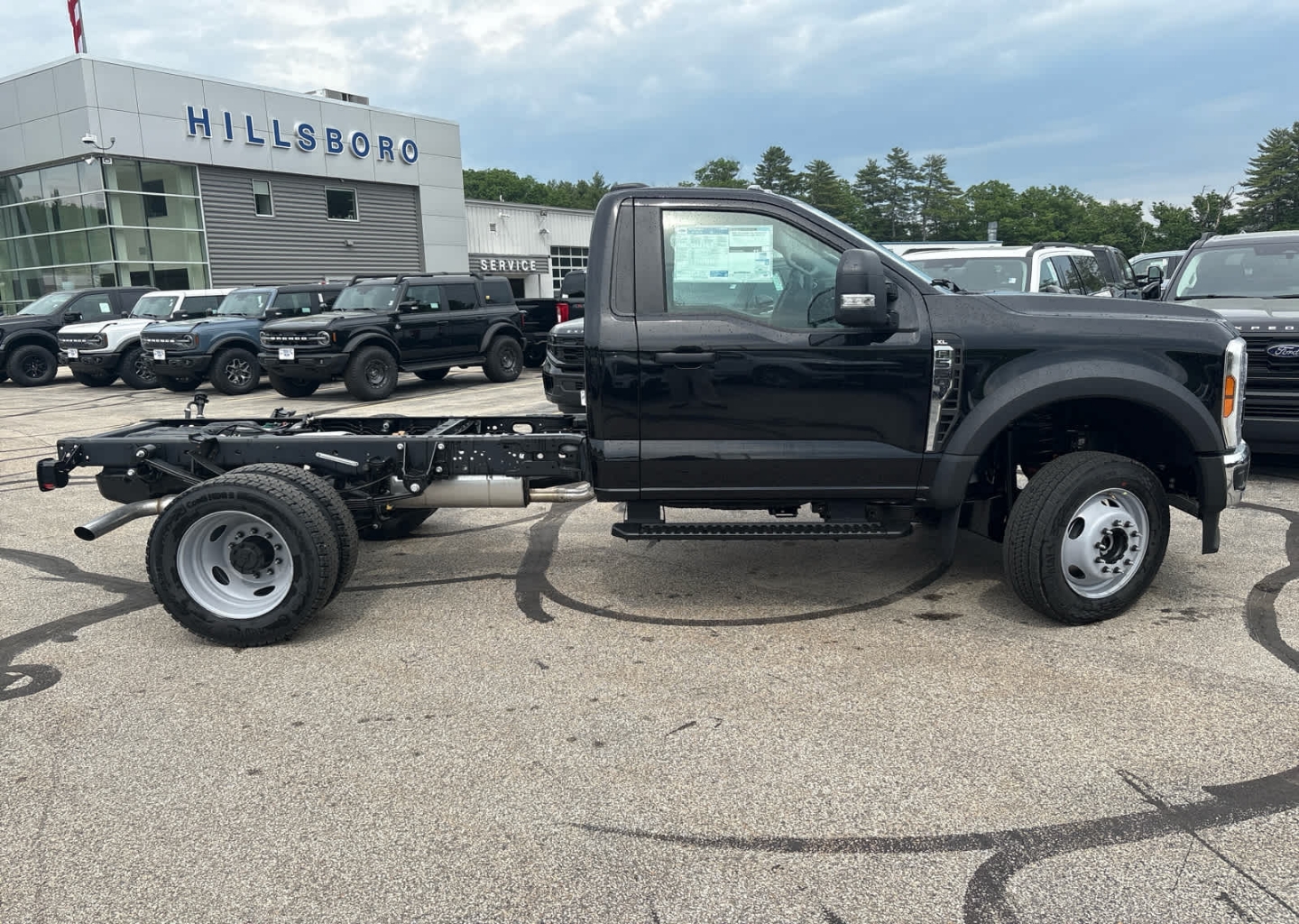 2026 Ford F-550 Super Duty Chassis Cab