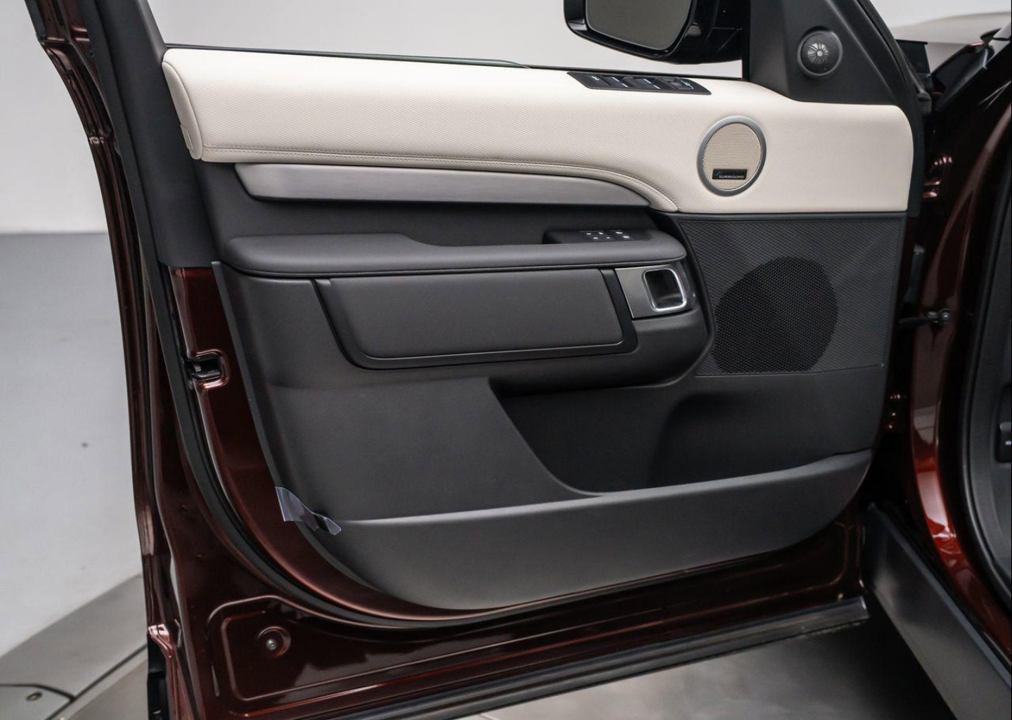 2026 Land Rover Discovery Gemini Edition - Photo 24