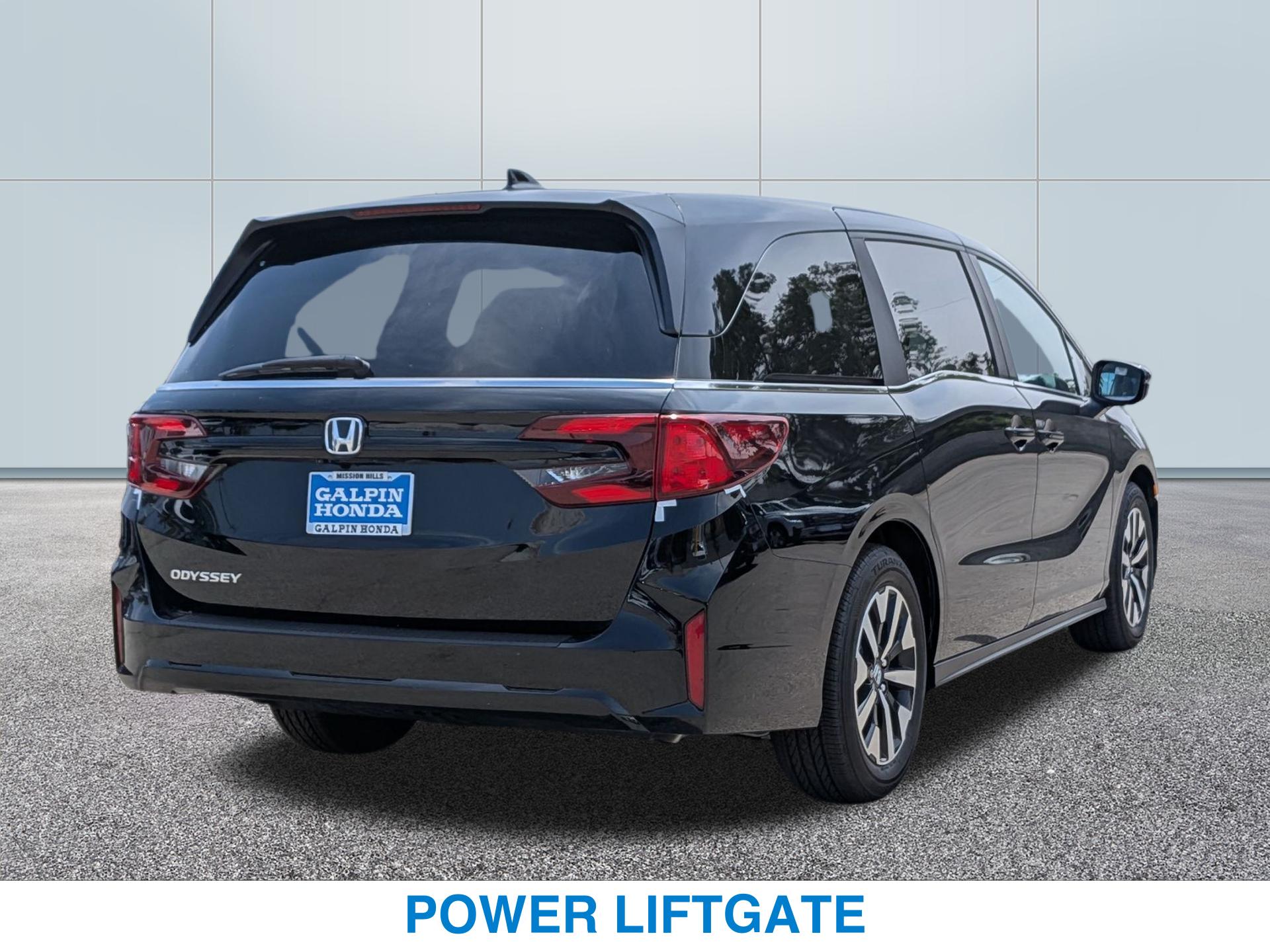 2026 Honda Odyssey EX-L - Photo 7