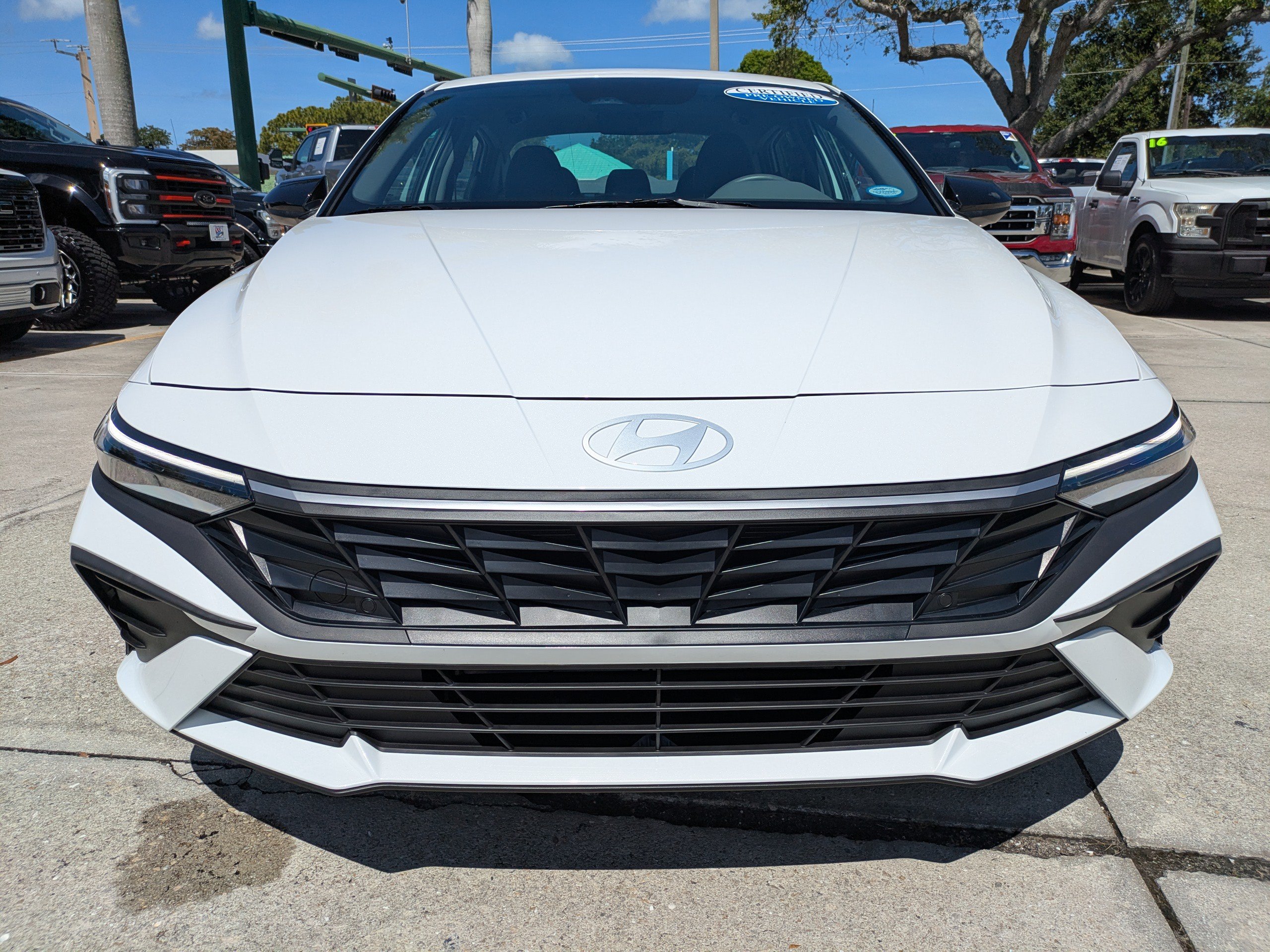 2025 Hyundai Elantra SEL - Photo 8