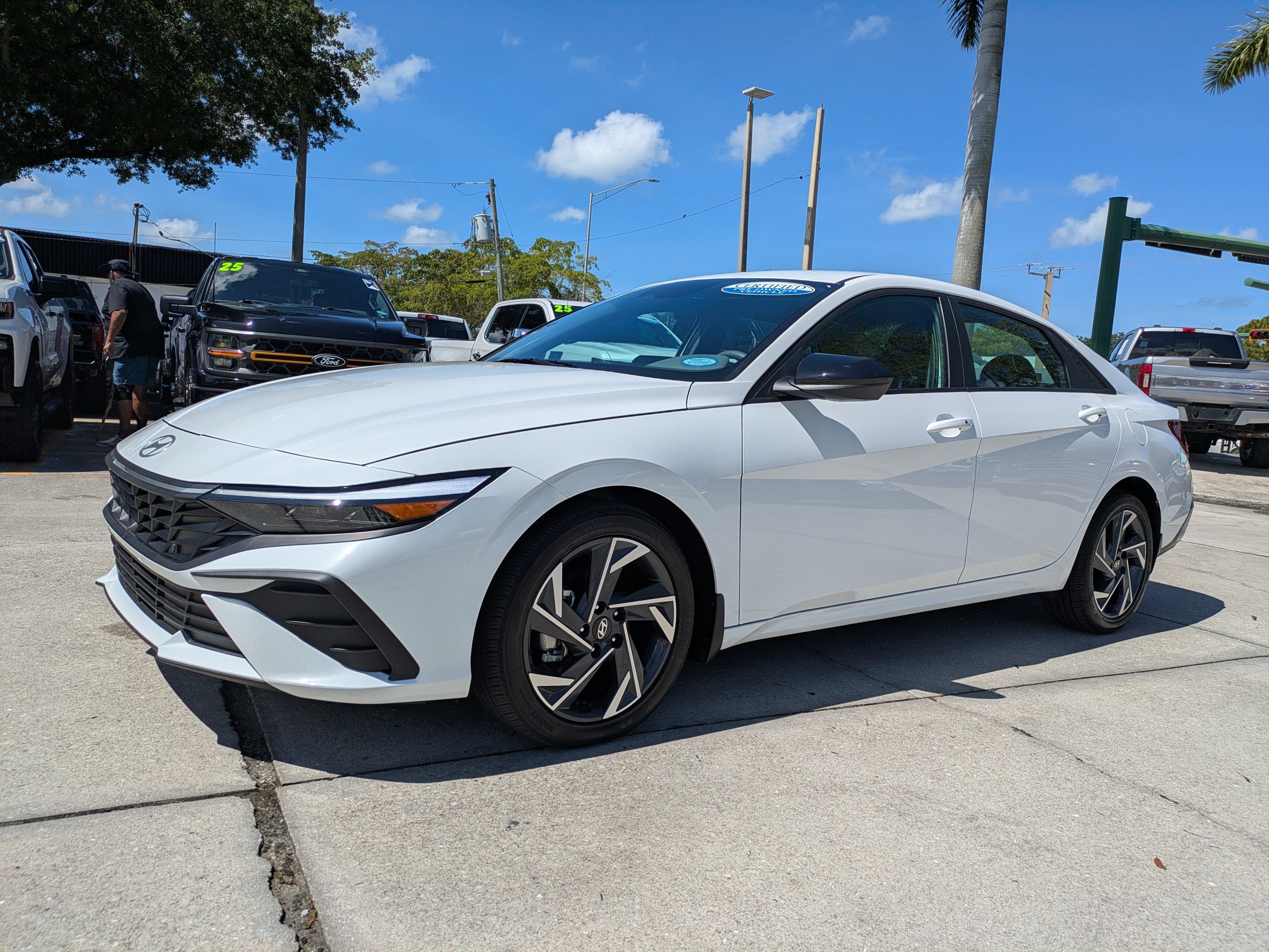 2025 Hyundai Elantra SEL - Photo 7