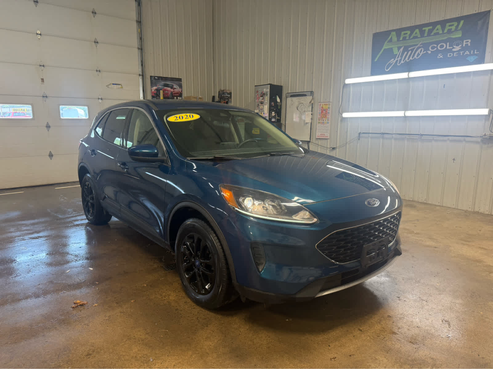 Used 2020 Ford Escape SE with VIN 1FMCU9G67LUC68858 for sale in Williamson, NY