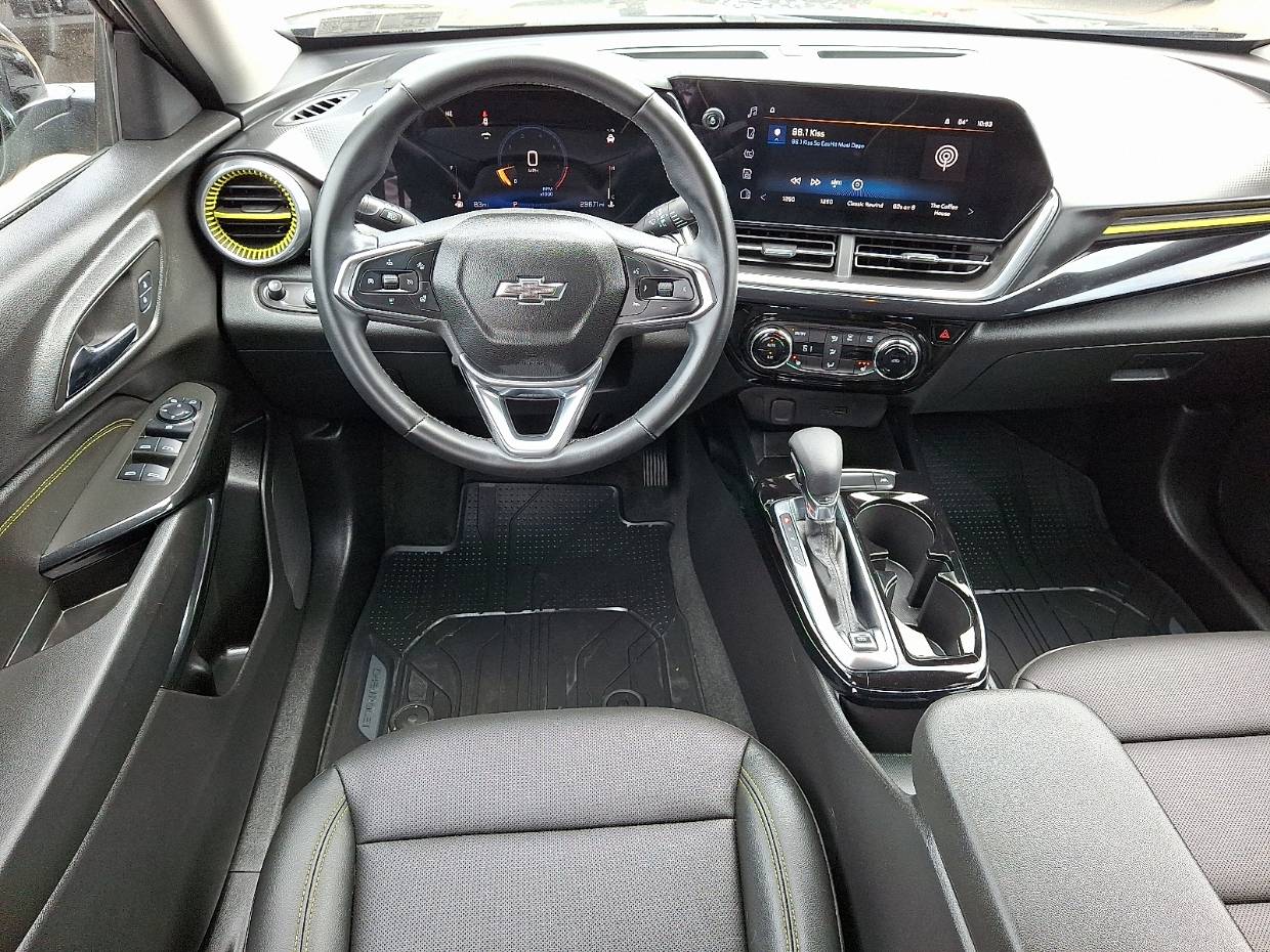 2025 Chevrolet Trax Activ - Photo 12