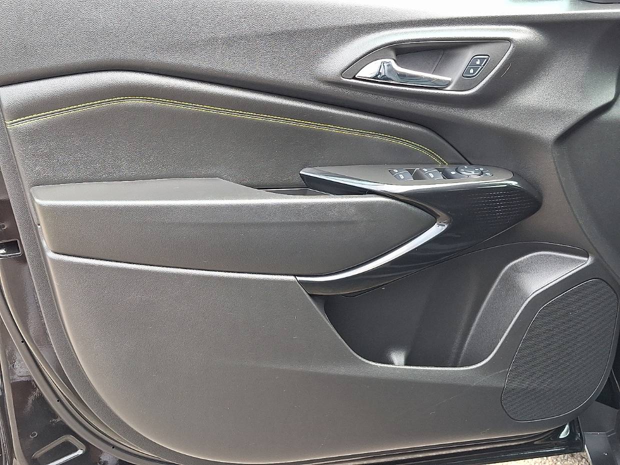 2025 Chevrolet Trax Activ - Photo 13
