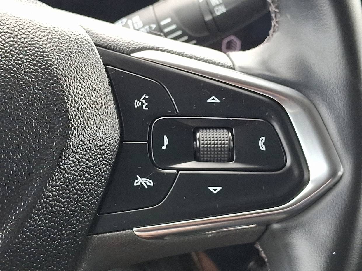 2025 Chevrolet Trax Activ - Photo 25