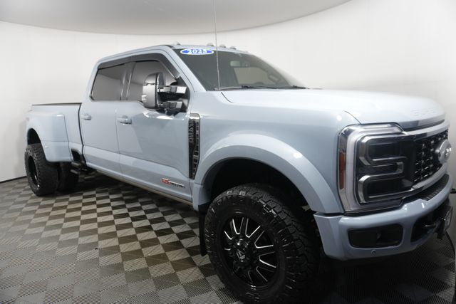 2025 Ford F-450 Platinum 4x4 Crew Cab 8' Box DRW's photo