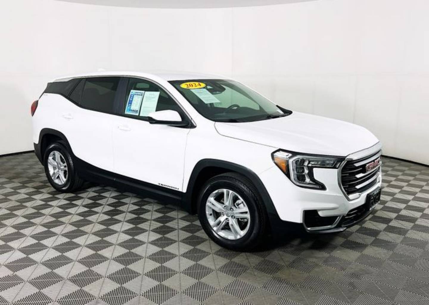 2024 GMC Terrain SLE FWD's photo