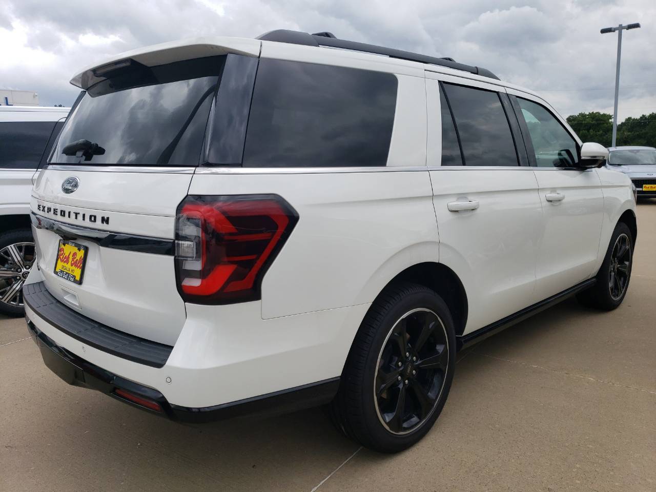 2022 Ford Expedition Limited - Photo 8