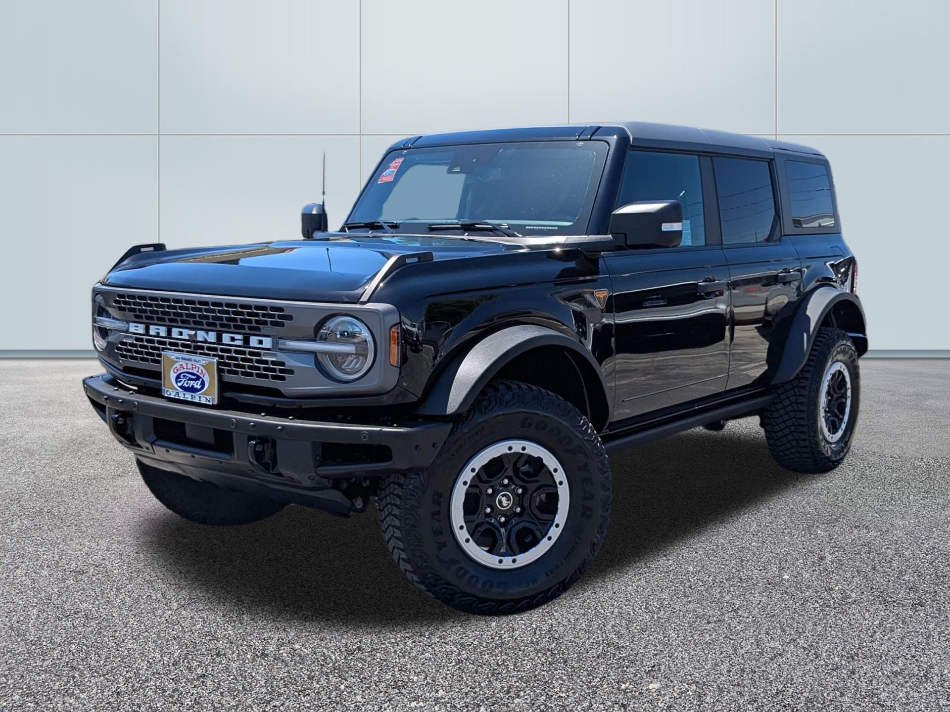 2023 Ford Bronco Badlands 4x4's photo