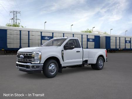 2026 Ford Super Duty F-350 DRW XLT