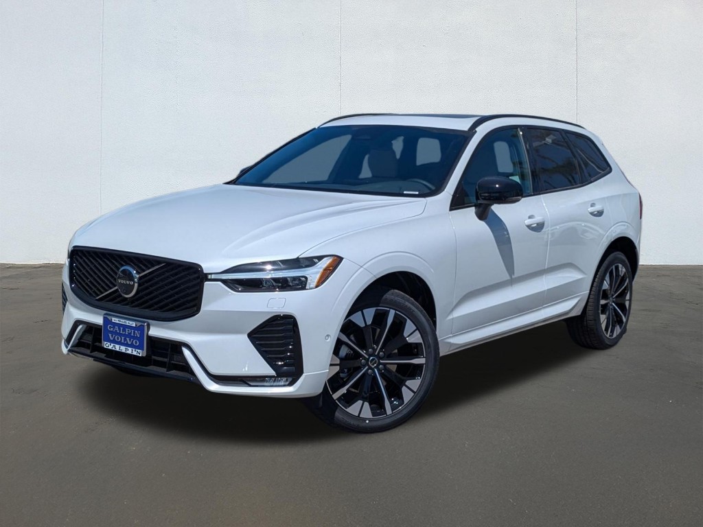 2026 Volvo XC60 B5 Plus
