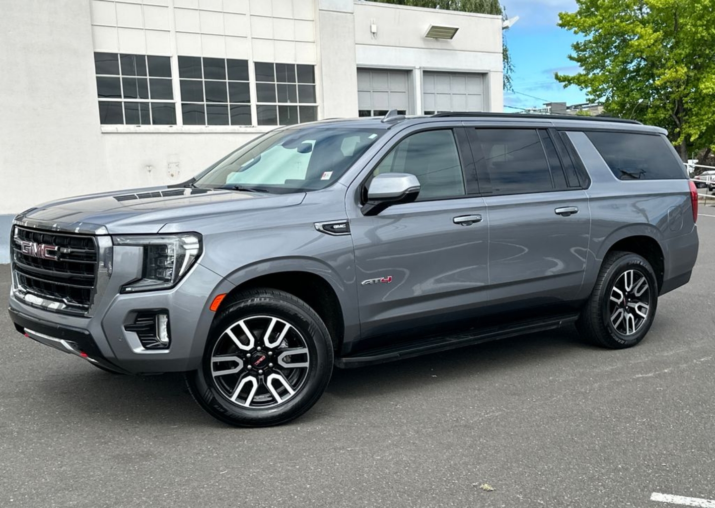 2021 GMC Yukon AT4 4X4's photo