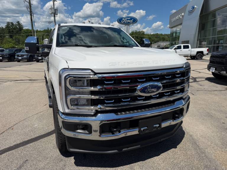 2026 Ford Super Duty F-350 SRW LARIAT