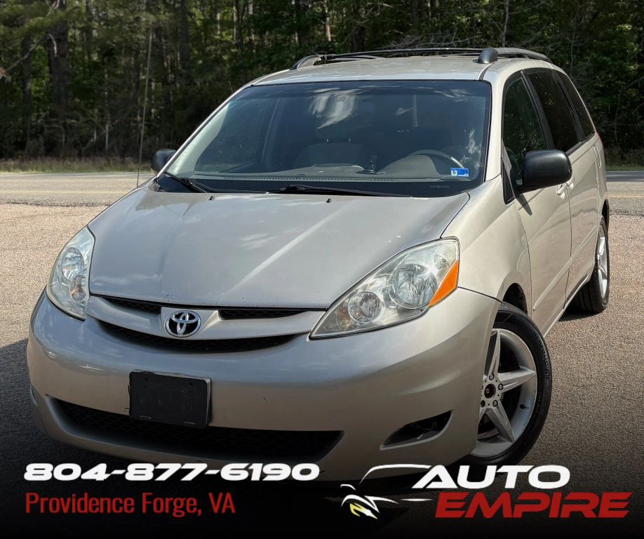2010 Toyota Sienna LE