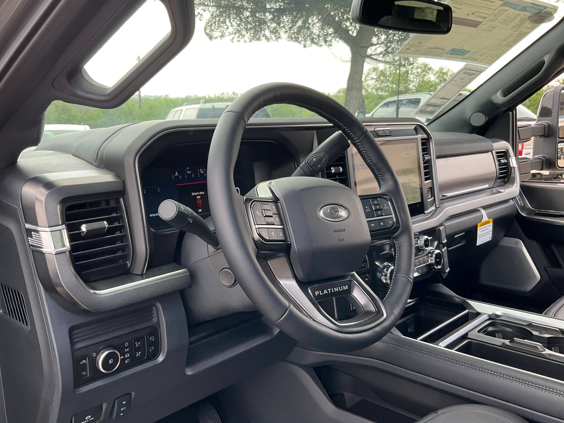 2026 Ford F-350 Super Duty Platinum - Photo 6
