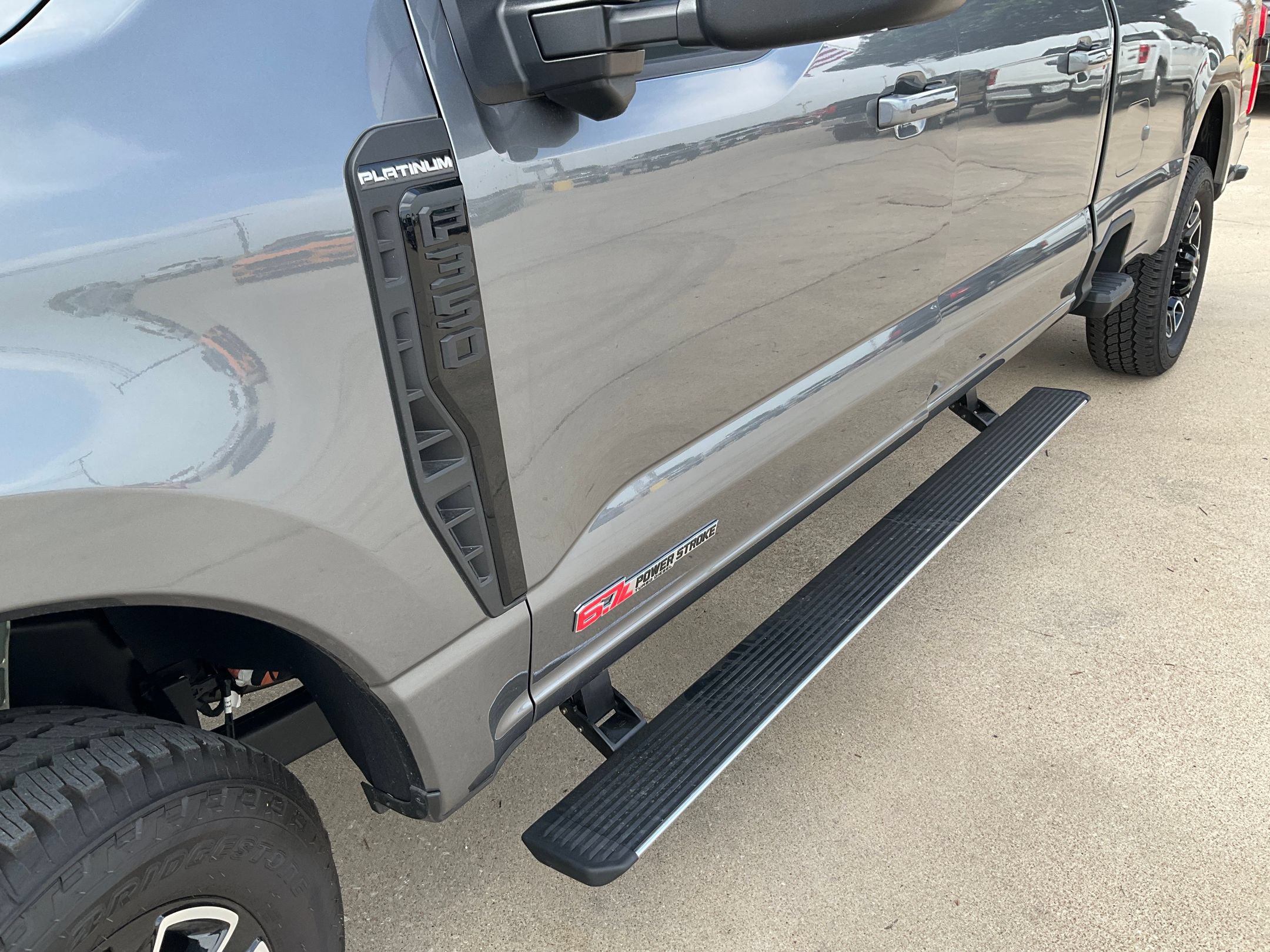 2026 Ford F-350 Super Duty Platinum - Photo 30