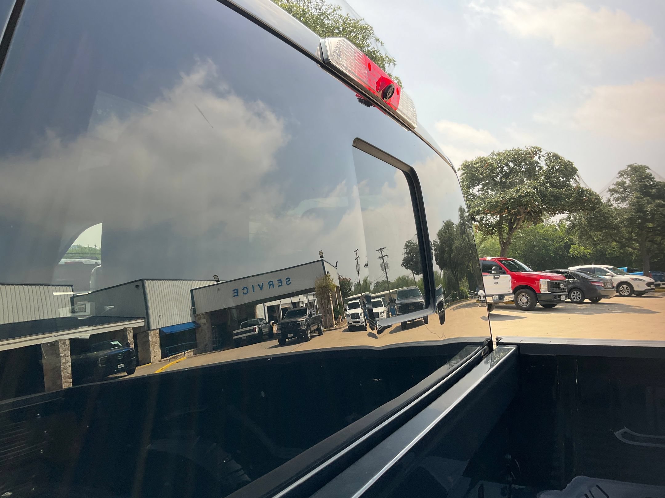 2026 Ford F-350 Super Duty Platinum - Photo 14