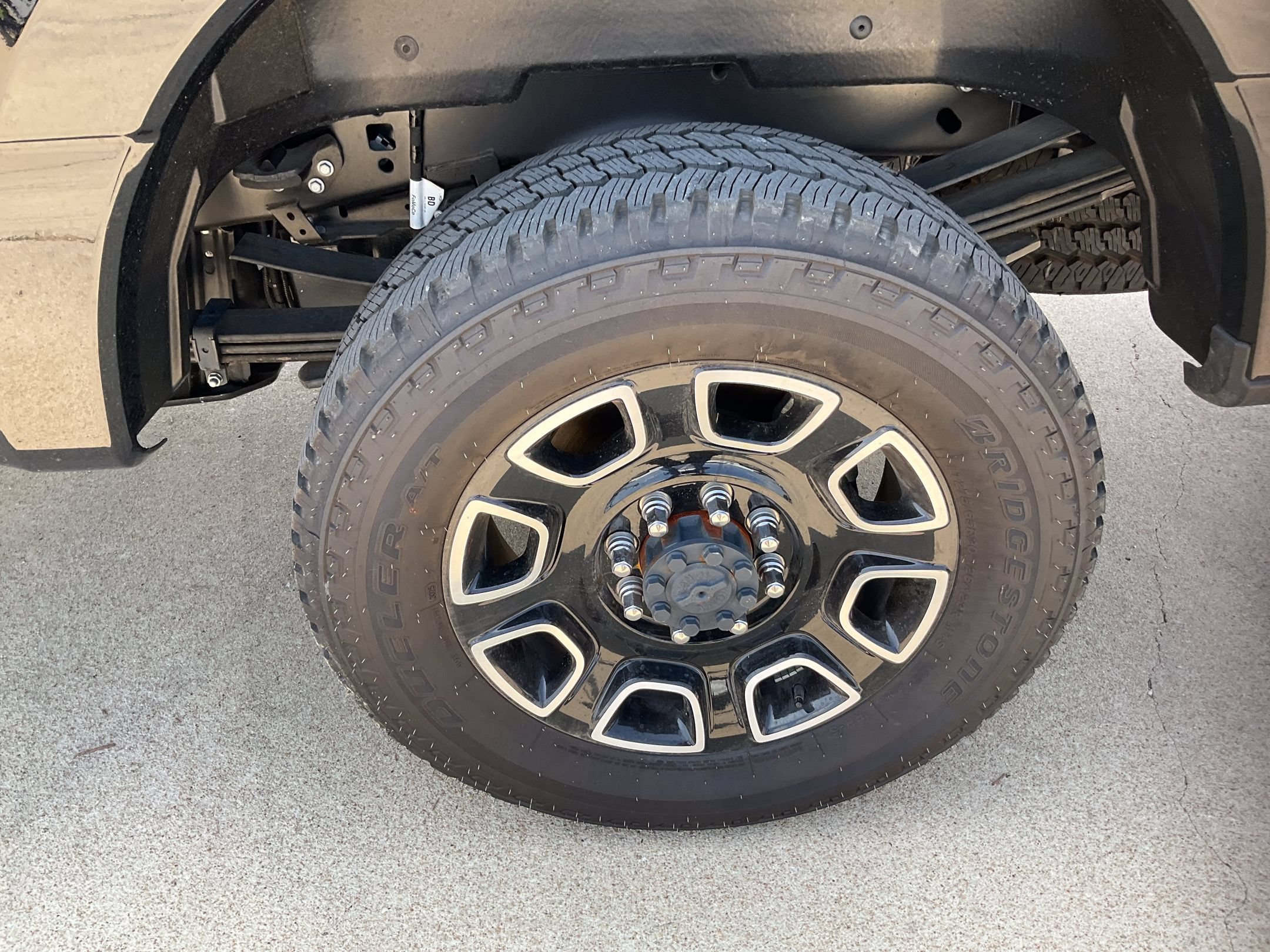 2026 Ford F-350 Super Duty Platinum - Photo 16