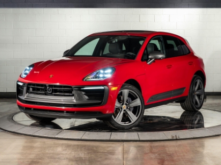 2025 Porsche Macan T